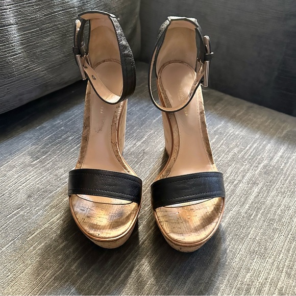 GIANVITO ROSSI BLACK LEATHER CORK WEDGE PLATFORM SANDAL - SIZE 39 (9) - Picture 4 of 10